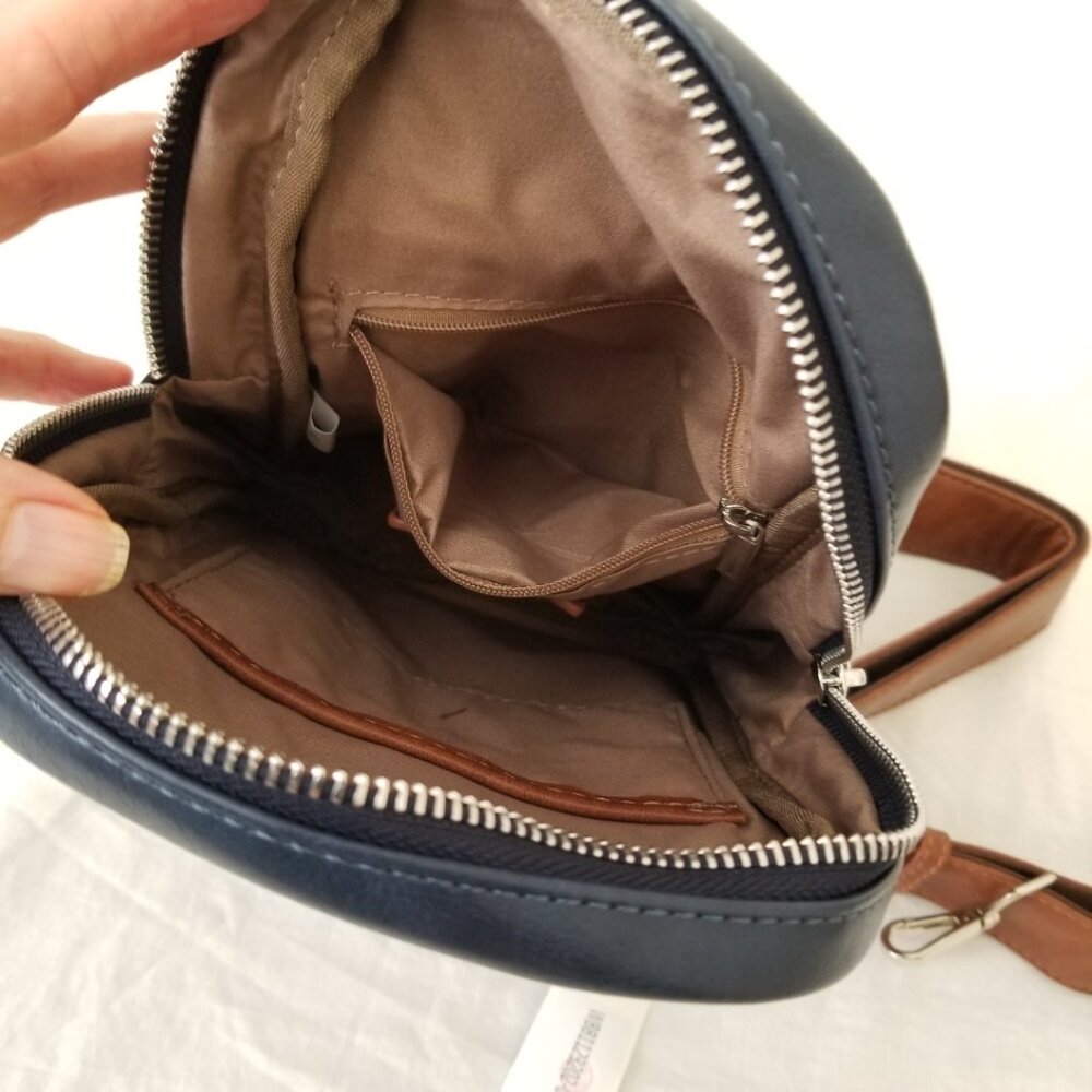 NWT! WestBronco Dark Blue and Brown Faux Leather Crossbody Shoulder Sling Bag - Picture 5 of 11